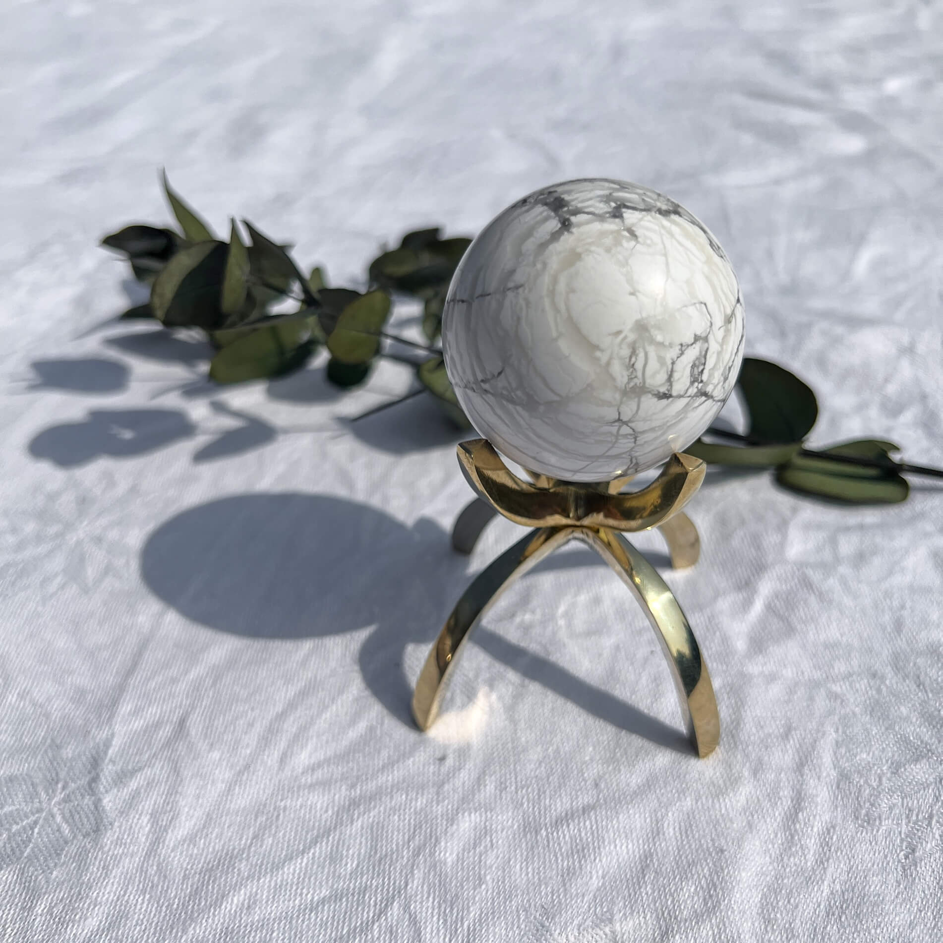 Small Brass Claw Crystal & Mineral Stand