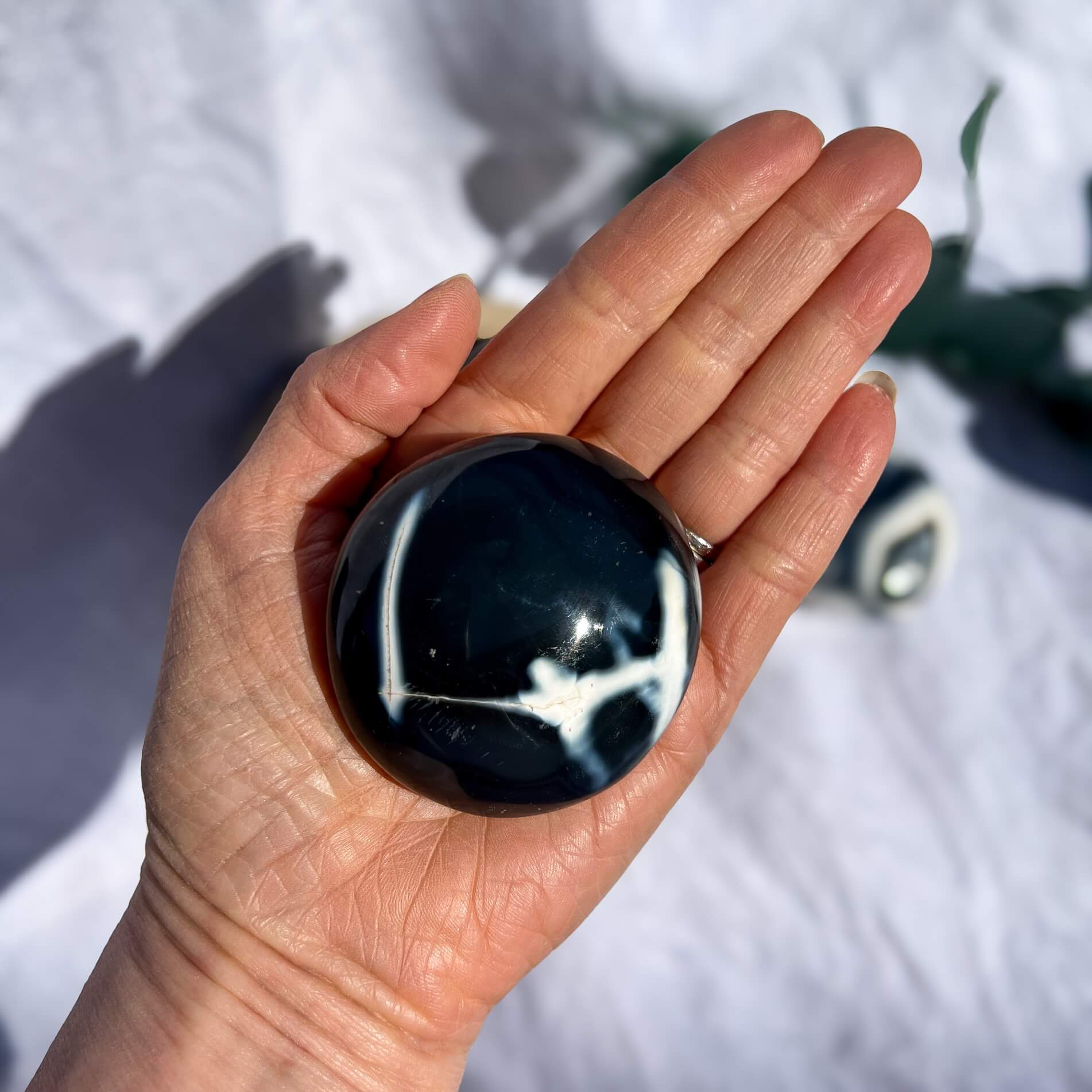 Crystal Palmstones - Orca Agate