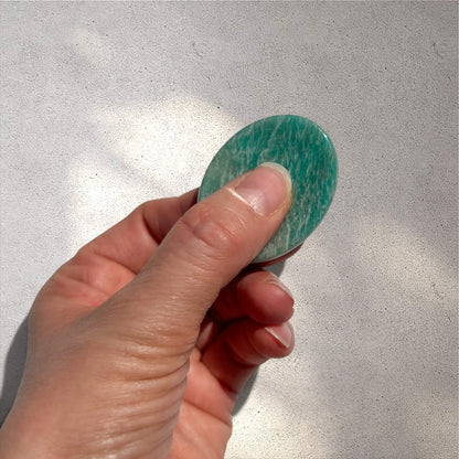 Healing Crystal Worry Stone: Amazonite