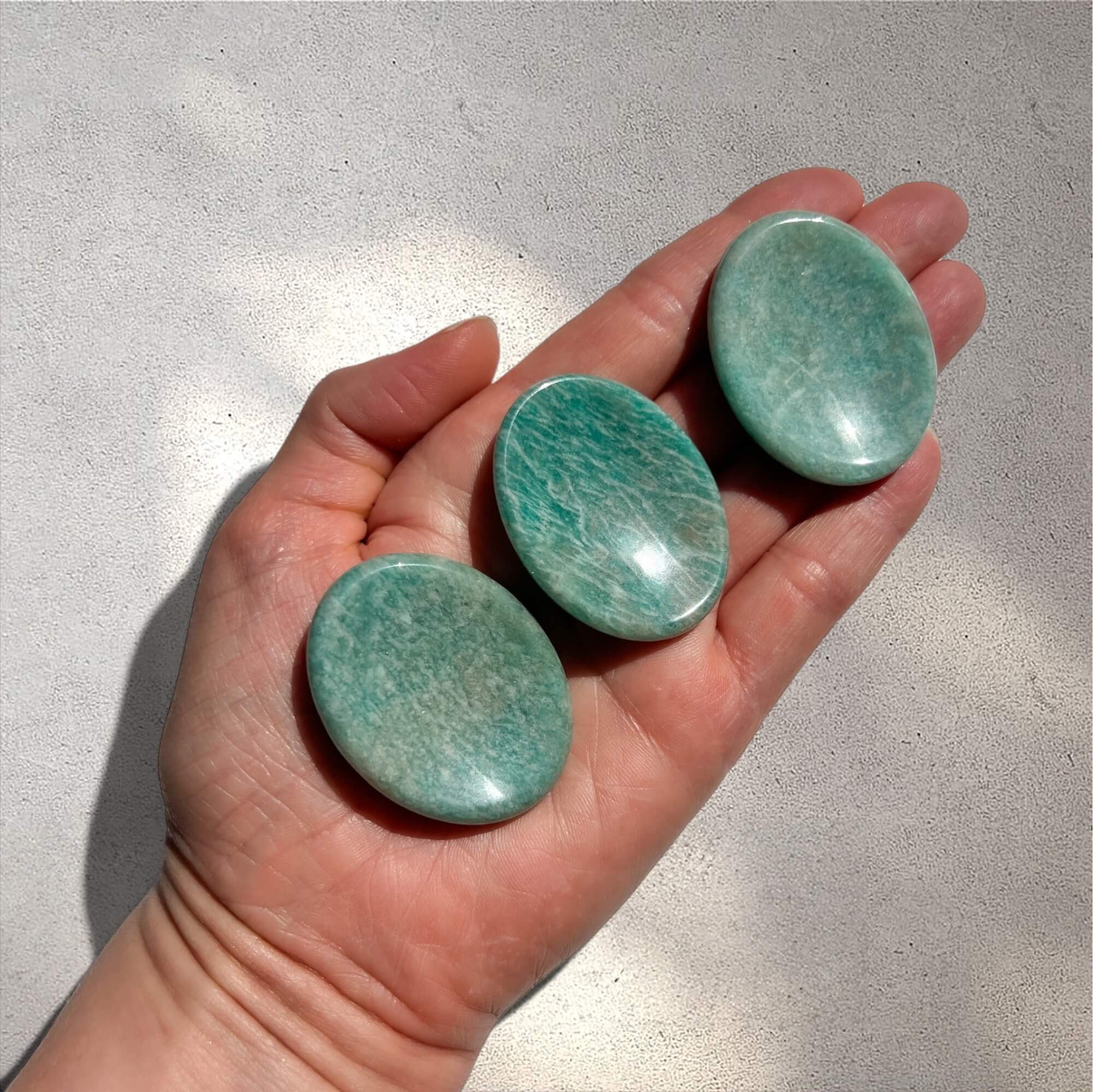 Healing Crystal Worry Stone: Amazonite