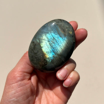 Crystal Palmstones - Labradorite