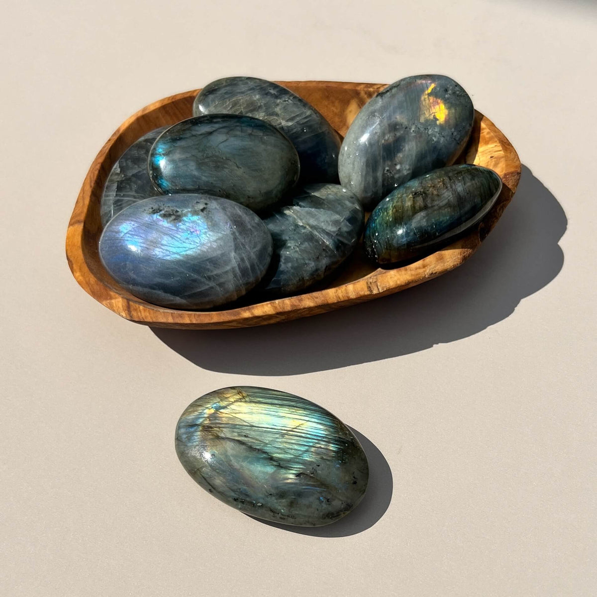 Crystal Palmstones - Labradorite