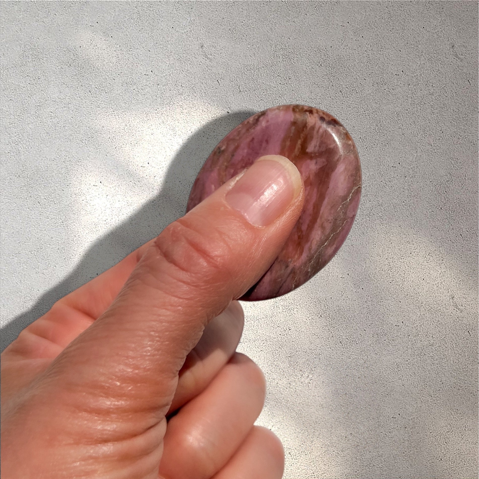 Healing Crystal Worry Stone: Rhodonite