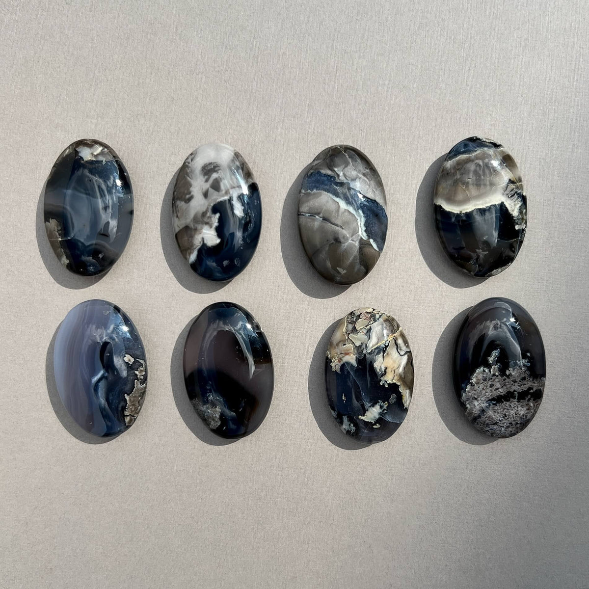 Crystal Palmstones - Volcanic Agate