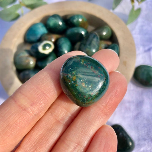 Red and yellow flecked green bloodstone tumble